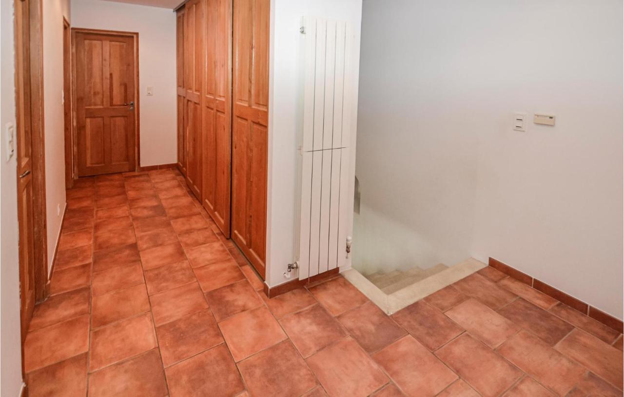 3 Bedroom Awesome Home In Chateuneuf De Gadagne Châteauneuf-de-Gadagne Exteriör bild